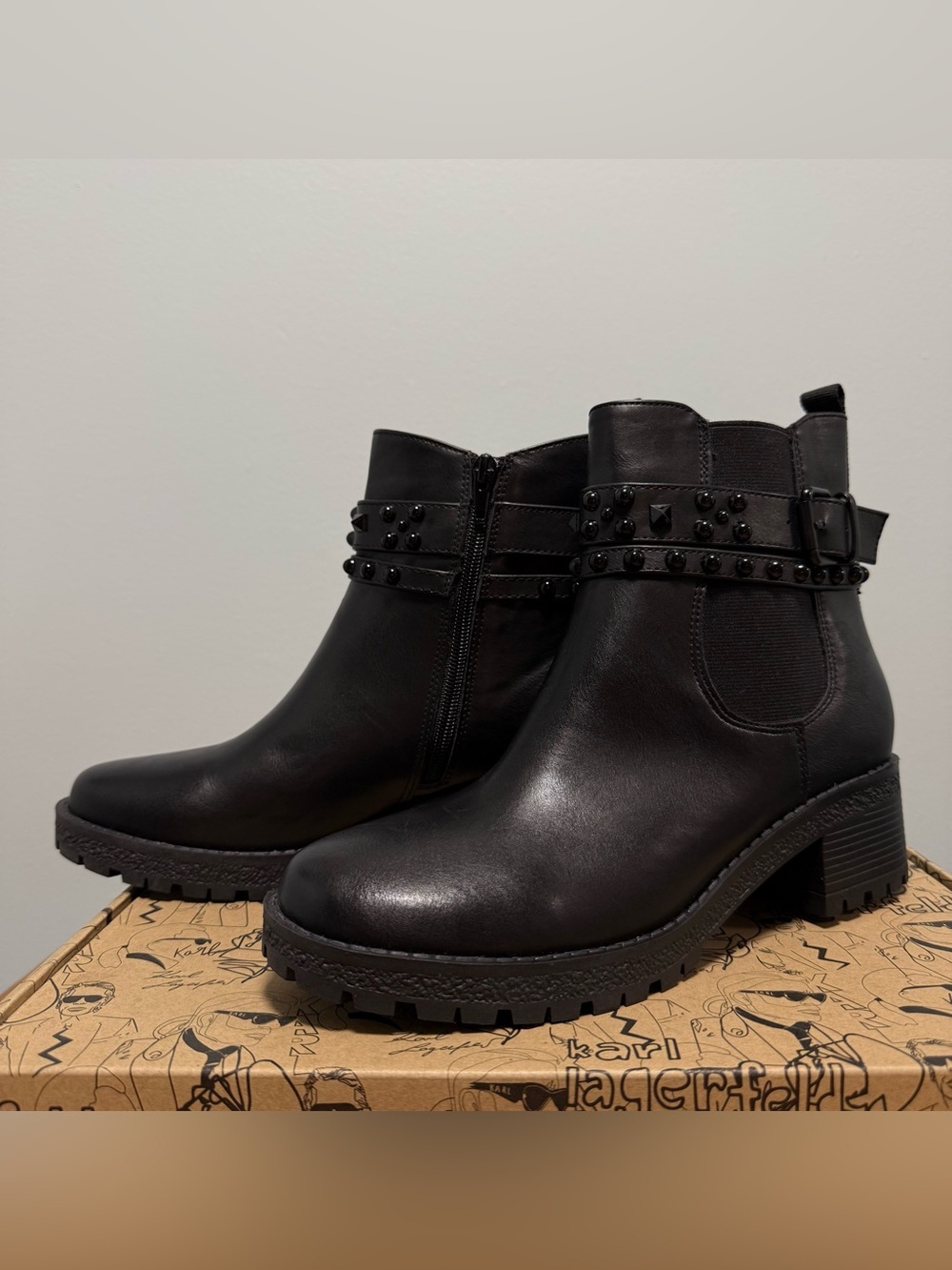 GC Shoes Women's Black Studded Ankle Boots